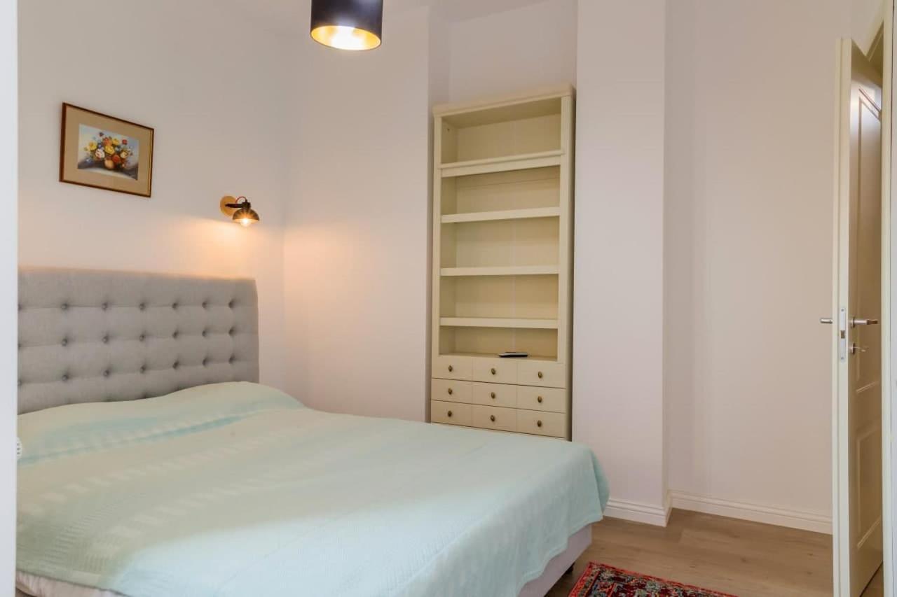 Inova Central Apartment Бухарест Екстер'єр фото